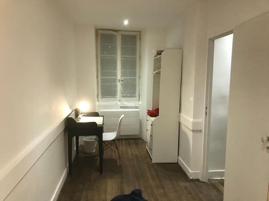 Appartement Cosy A Deux Pas De La Gare Laval  Extérieur photo